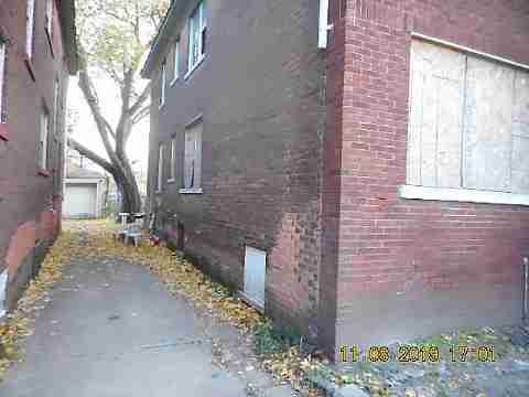 2447 Clements (8)_m.jpg